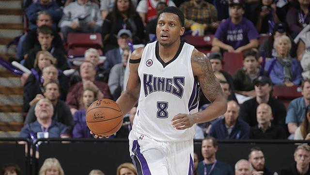 在新球衣的 在新球衣的