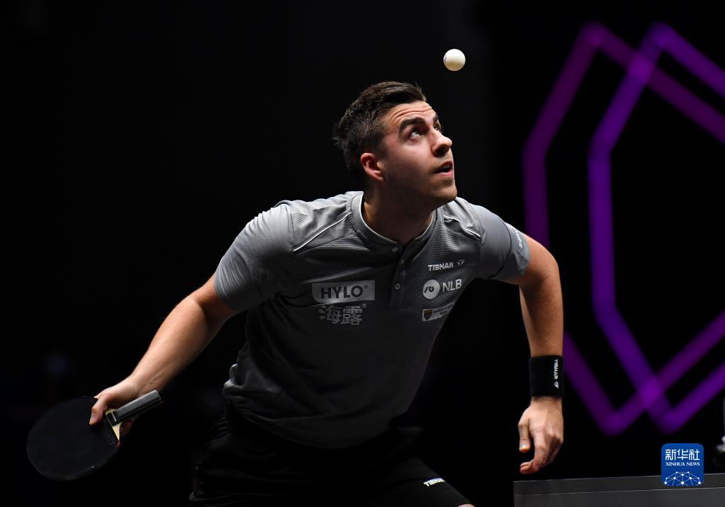 皇马客战奥萨维多因规则穿两套队服混搭