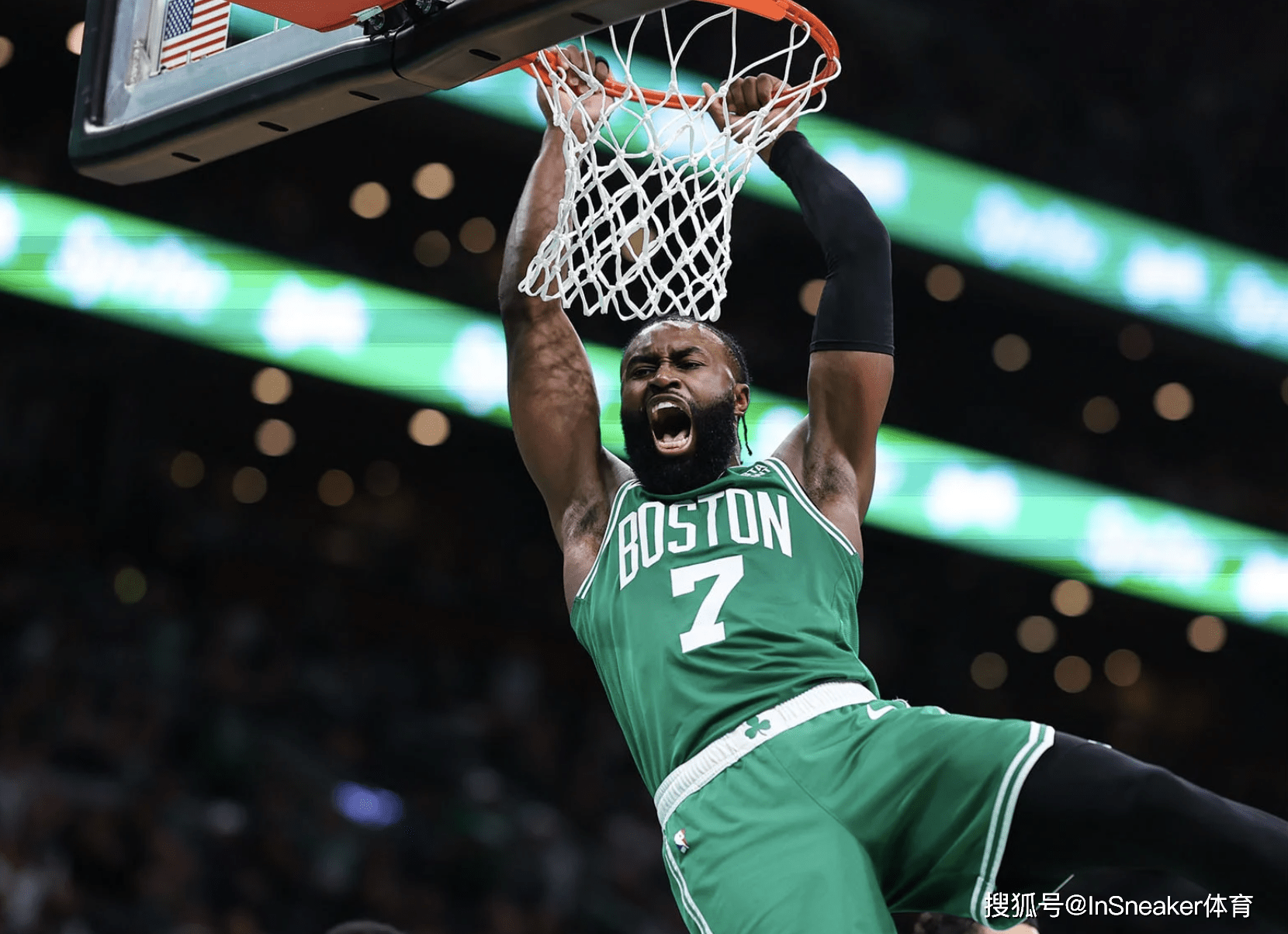 伊藤洋辉加盟拜仁后年薪为10亿日元，创日本球员纪录.