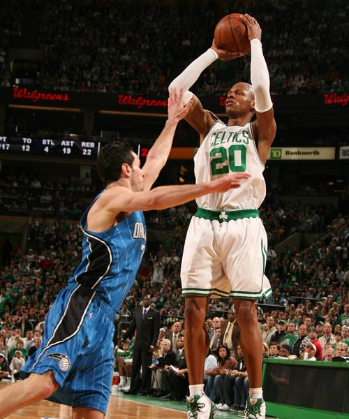 内同场竞技 内同场竞技